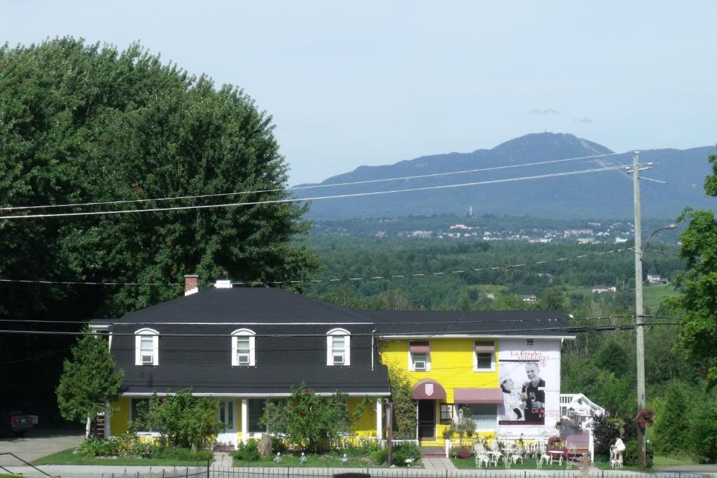 Auberge Sainte Catherine De Hatley Magog Exterior photo