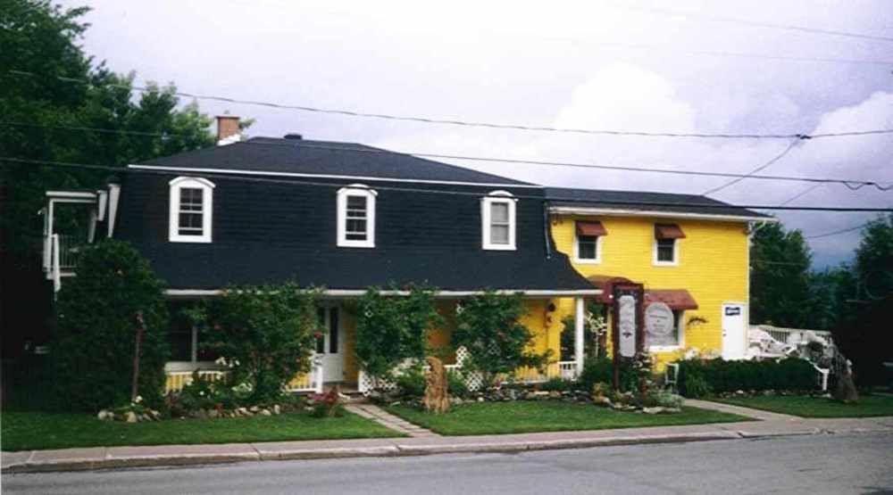 Auberge Sainte Catherine De Hatley Magog Exterior photo